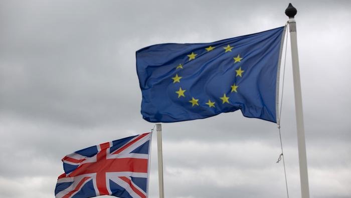 EUR/USD, GBP/USD Eyeing Recovery on Low Liquidity Monday Following US Debt Deal