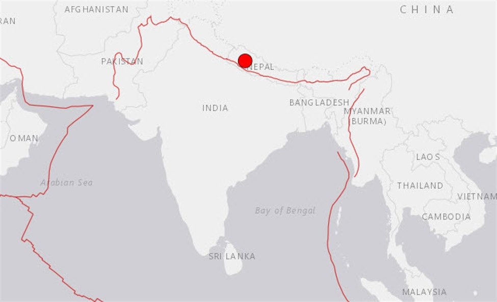 Earthquake shakes buildings in New Delhi