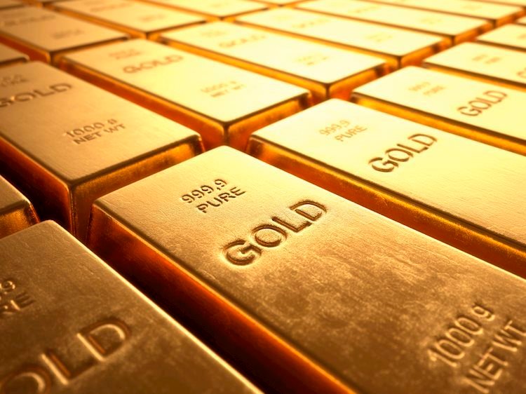 Gold prices near $2,750 amid risk aversion on US election concerns