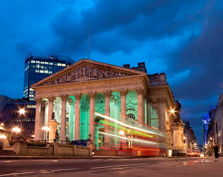 Gradual approach to removing policy restraint will help observe risks to inflation outlook