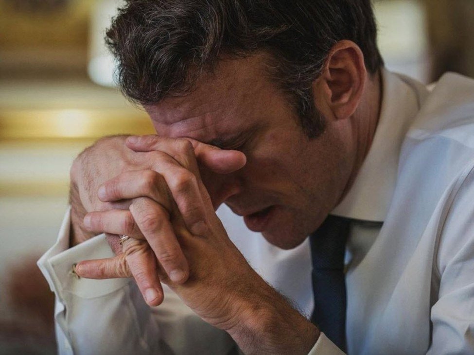 Euro slumps as newly appointed French prime minister Lecornu hands in resignation