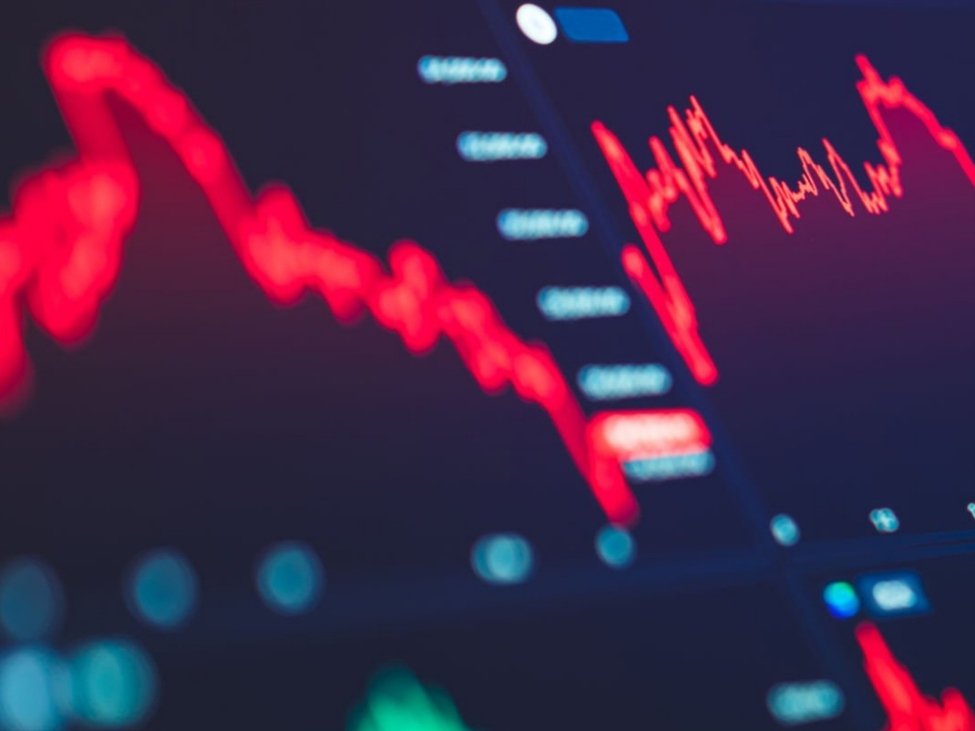 Tech and consumer lead US stocks higher; Utilities and energy drag down market